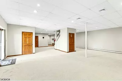 10 Red Robin Way, Raritan Township, NJ 08822 - Photo 39