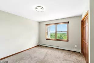 10 Red Robin Way, Raritan Township, NJ 08822 - Photo 35