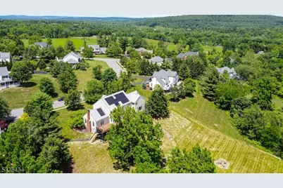 10 Red Robin Way, Raritan Township, NJ 08822 - Photo 47