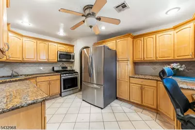 339 Oakwood Ave, Kenilworth, NJ 07033 - Photo 3
