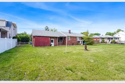 62 Willow Ave, Franklin Township, NJ 08873 - Photo 23