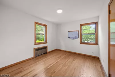384 Delawanna Ave, Clifton, NJ 07014 - Photo 11