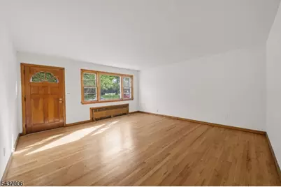 384 Delawanna Ave, Clifton, NJ 07014 - Photo 5