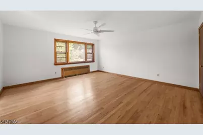384 Delawanna Ave, Clifton, NJ 07014 - Photo 19