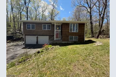 508 Terrace Dr, Vernon, NJ 07422 - Photo 1