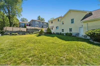 30 Crestwood Rd, Morristown, NJ 07960 - Photo 33