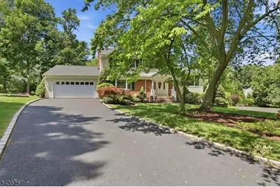 20 Coachman Ct, Berkeley Heights Township, NJ 07922 - Photo 3