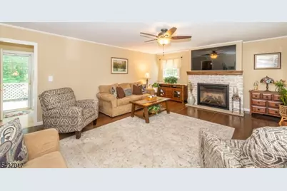 10 Brittany Road, Roxbury Township, NJ 07876 - Photo 3