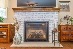 10 Brittany Rd, Roxbury Township, NJ 07876 - Photo 5