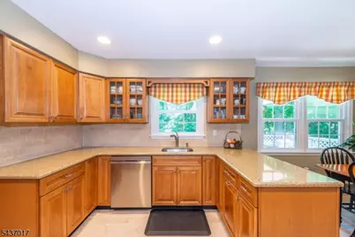 10 Brittany Road, Roxbury Township, NJ 07876 - Photo 7