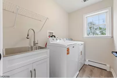 128 Big Piece Rd, Fairfield, NJ 07004 - Photo 29