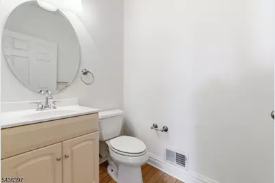 131 Brittany Ct, Clifton, NJ 07013 - Photo 19