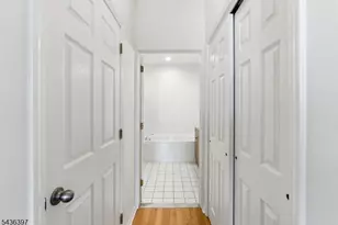 131 Brittany Ct, Clifton, NJ 07013 - Photo 25