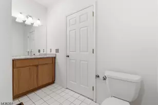 131 Brittany Ct, Clifton, NJ 07013 - Photo 33
