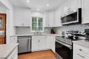 40 Dacotah Ave, Rockaway Township, NJ 07866 - Photo 11