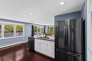 15 Mohican Ave, Roxbury Township, NJ 07850 - Photo 5
