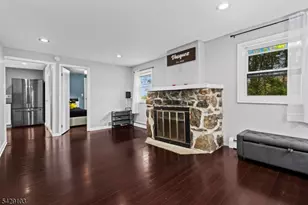 15 Mohican Ave, Roxbury Township, NJ 07850 - Photo 3