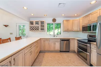 43 Croft Rd, Jefferson Township, NJ 07849 - Photo 11