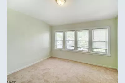57 Poe Ave #3, Newark, NJ 07106 - Photo 9