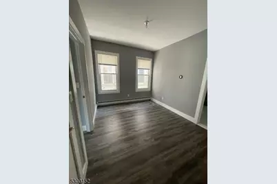 27 Schuyler Ter, East Orange, NJ 07017 - Photo 9