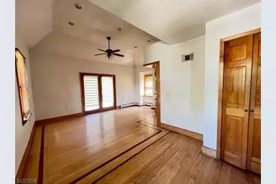 325 Bogert Ave, Ridgewood, NJ 07450 - Photo 17