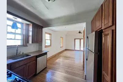 325 Bogert Ave, Ridgewood, NJ 07450 - Photo 13