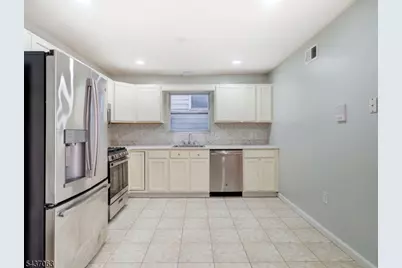 190 S 11th St #1, Newark, NJ 07107 - Photo 7