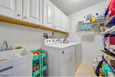 11 Hopkins Ct, Parsippany, NJ 07054 - Photo 13
