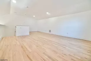 330 Winthrop Dr, Nutley, NJ 07110 - Photo 7