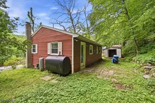 48 E Shore Dr, Vernon, NJ 07462 - Photo 23