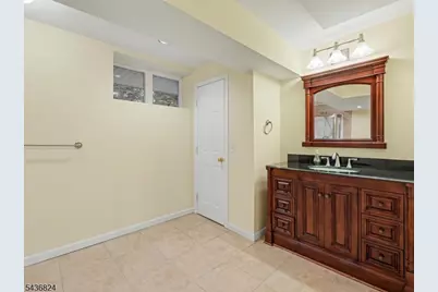 1079 Hoffman Rd, Bridgewater, NJ 08807 - Photo 45