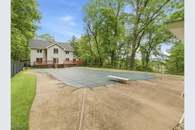 1079 Hoffman Rd, Bridgewater, NJ 08807 - Photo 3