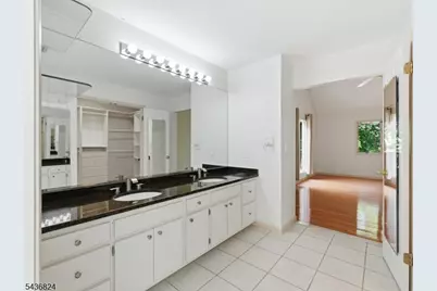 1079 Hoffman Rd, Bridgewater, NJ 08807 - Photo 29