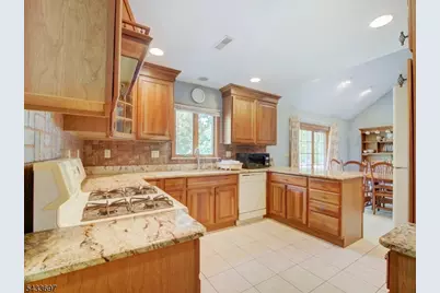 180 Mill Ln, Mountainside, NJ 07092 - Photo 3