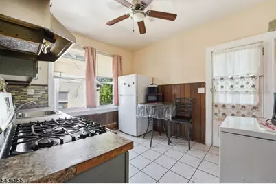 23 Orchard St, Elizabeth, NJ 07208 - Photo 11