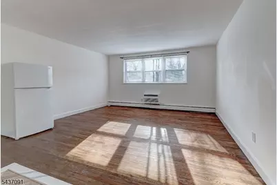 22 Cottage St #2E, South Orange, NJ 07079 - Photo 3