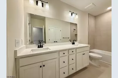 614 Sadie Cir #614, New Brunswick, NJ 08901 - Photo 15