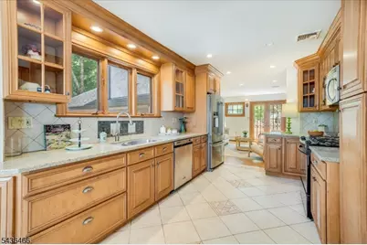 30 Glenwood Dr, Millburn, NJ 07078 - Photo 21