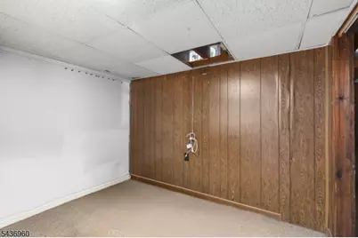 16 Summit Rd, Clifton, NJ 07012 - Photo 25