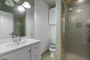 16 Summit Rd, Clifton, NJ 07012 - Photo 15