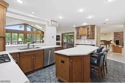 39 Meadowbrook Rd, Randolph Township, NJ 07869 - Photo 9