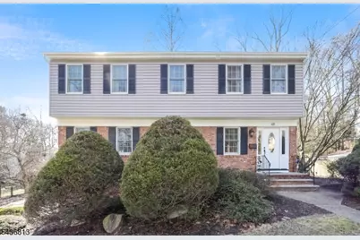 68 Colgate Ave #2, Paramus, NJ 07652 - Photo 1