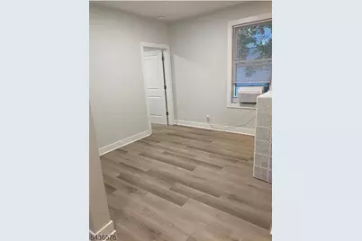 96 Hillside Ave, Nutley, NJ 07110 - Photo 11