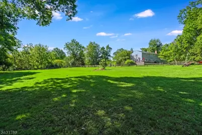 3 Little Brook Rd, Readington, NJ 08889 - Photo 3