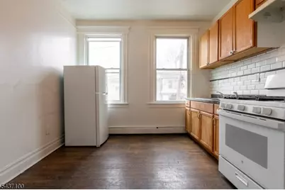 410 Chadwick Ave, Newark, NJ 07112 - Photo 3