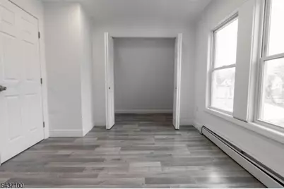 410 Chadwick Ave, Newark, NJ 07112 - Photo 31
