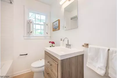 18 Columbia Ave, Berkeley Heights Township, NJ 07922 - Photo 13