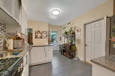 14 Wheeler St, Montclair, NJ 07042 - Photo 5