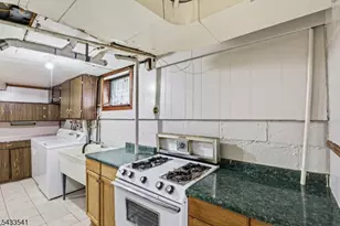 629 Erudo St, Linden, NJ 07036 - Photo 21