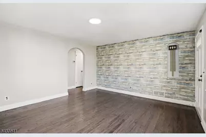 629 Erudo St, Linden, NJ 07036 - Photo 7